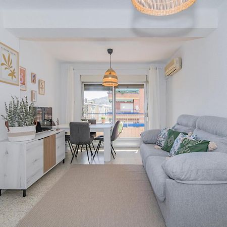 Delfin Retreat Con Terraza Junto A Parada De Metro Granada Kültér fotó