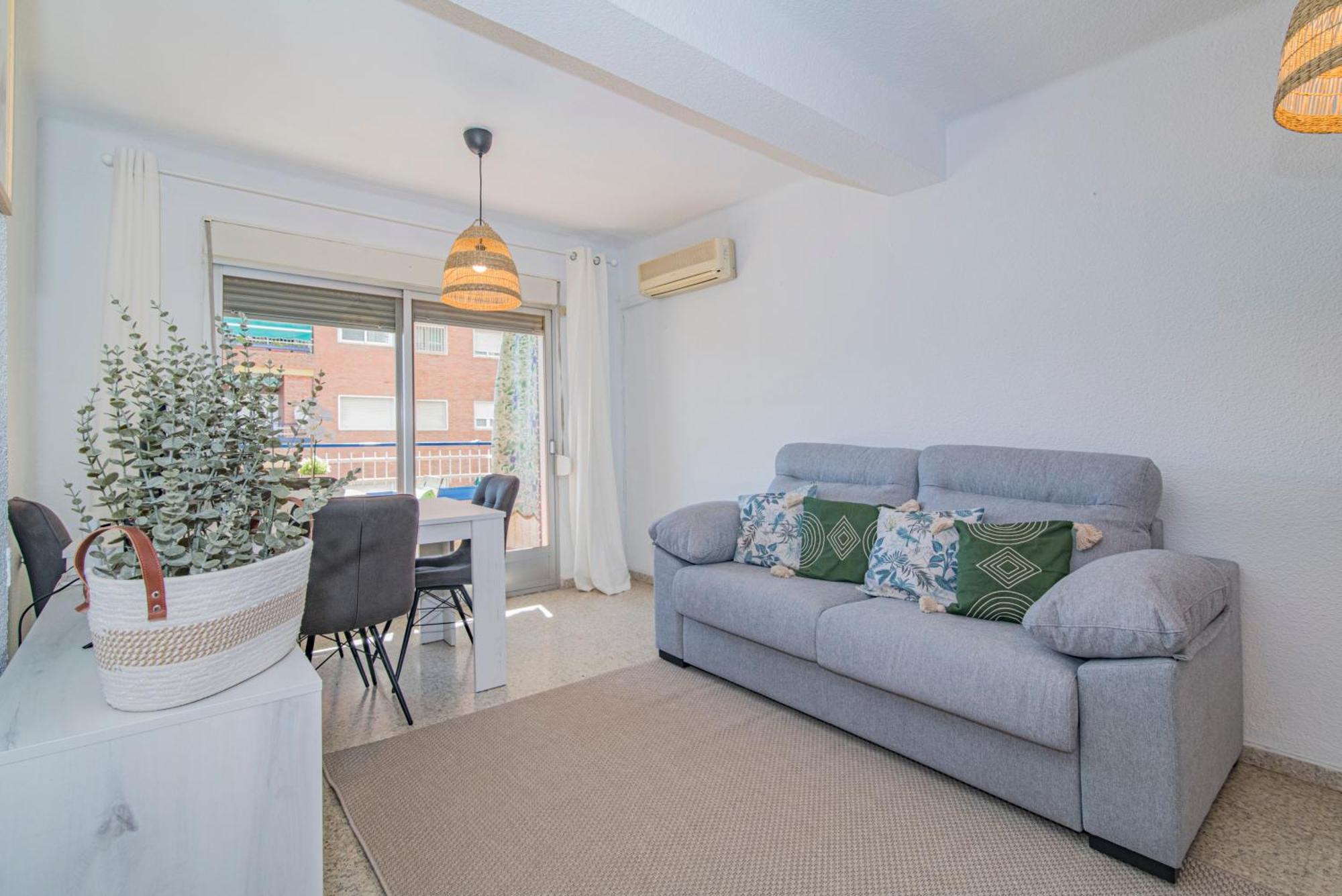 Delfin Retreat Con Terraza Junto A Parada De Metro Granada Kültér fotó