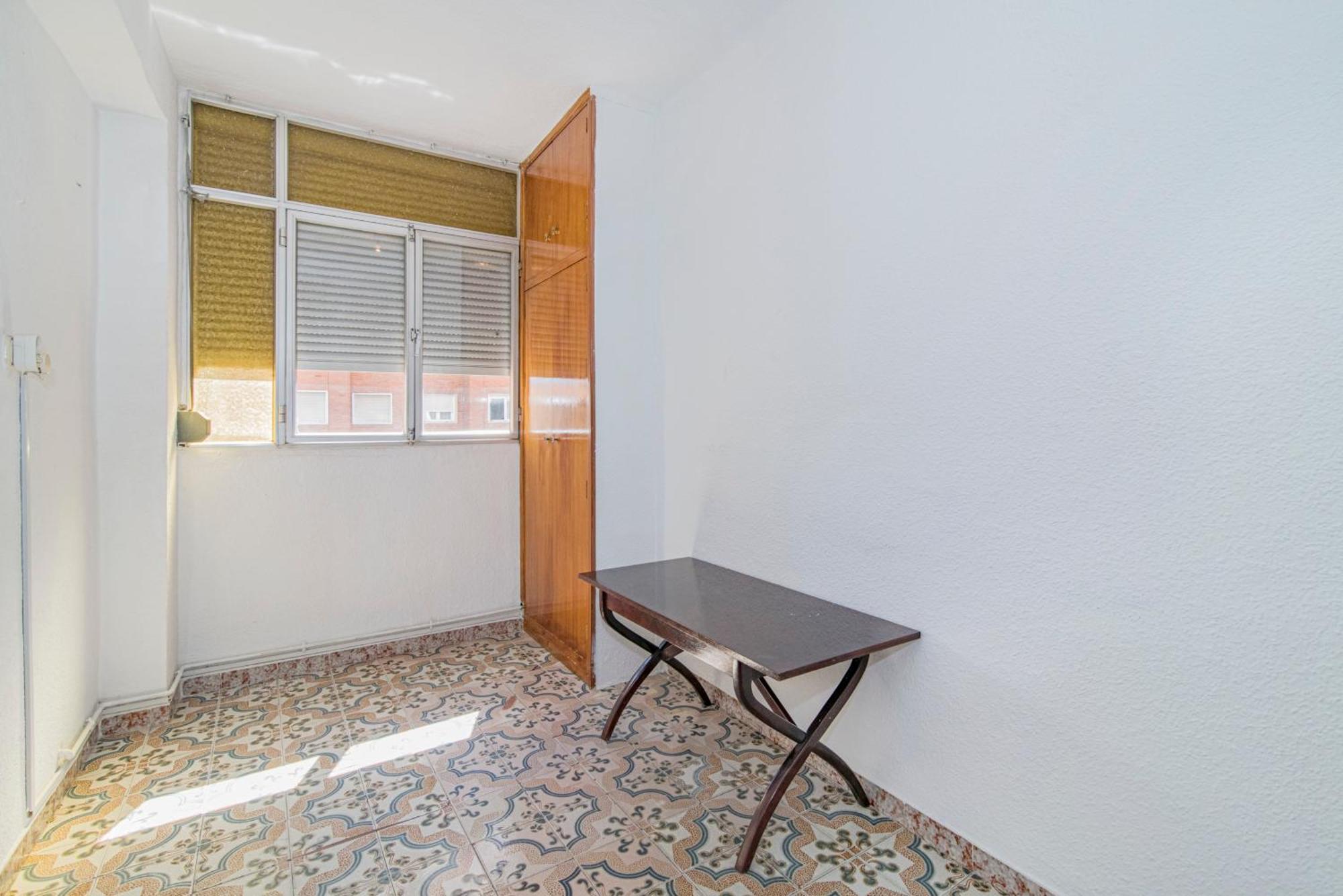 Delfin Retreat Con Terraza Junto A Parada De Metro Granada Kültér fotó