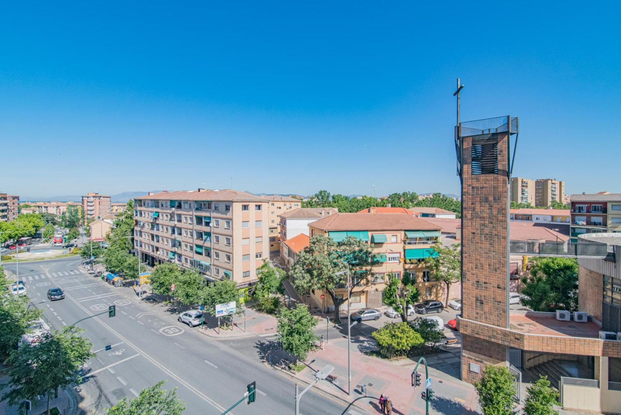 Delfin Retreat Con Terraza Junto A Parada De Metro Granada Kültér fotó